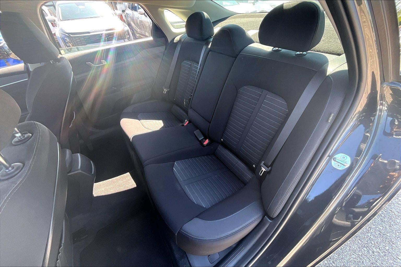2025 Kia K5 LXS