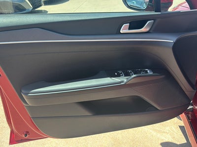 2025 Kia K5 LXS