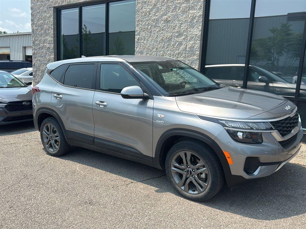 2023 Kia Seltos LX