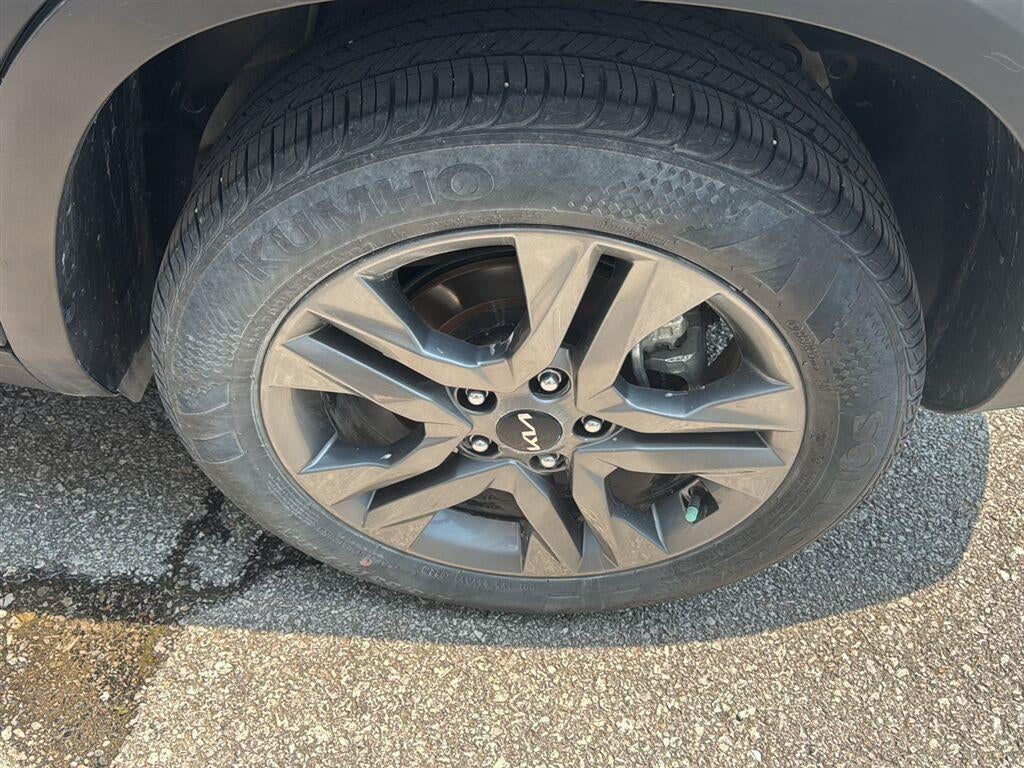2023 Kia Seltos LX