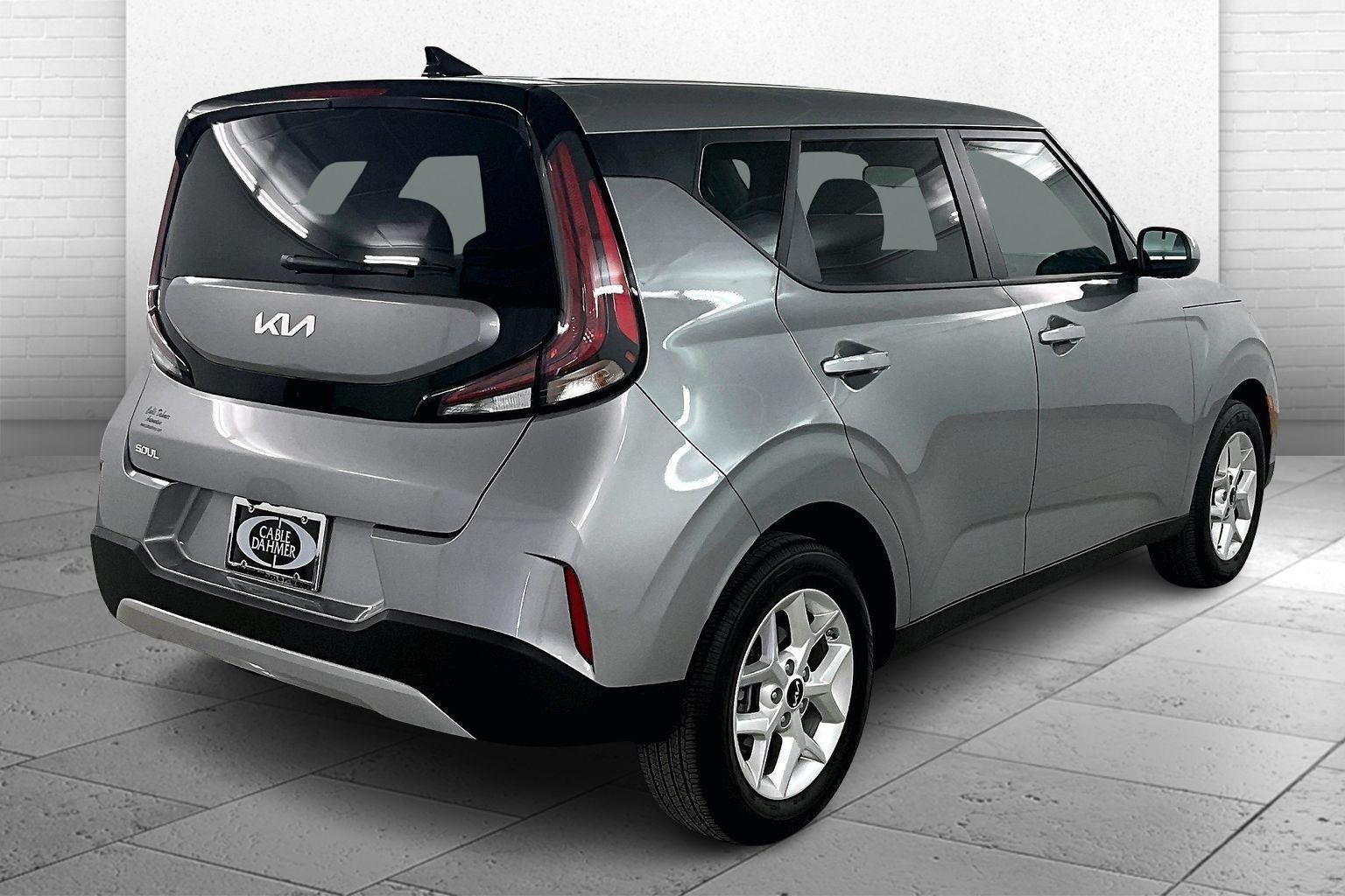 2025 Kia SOUL LX