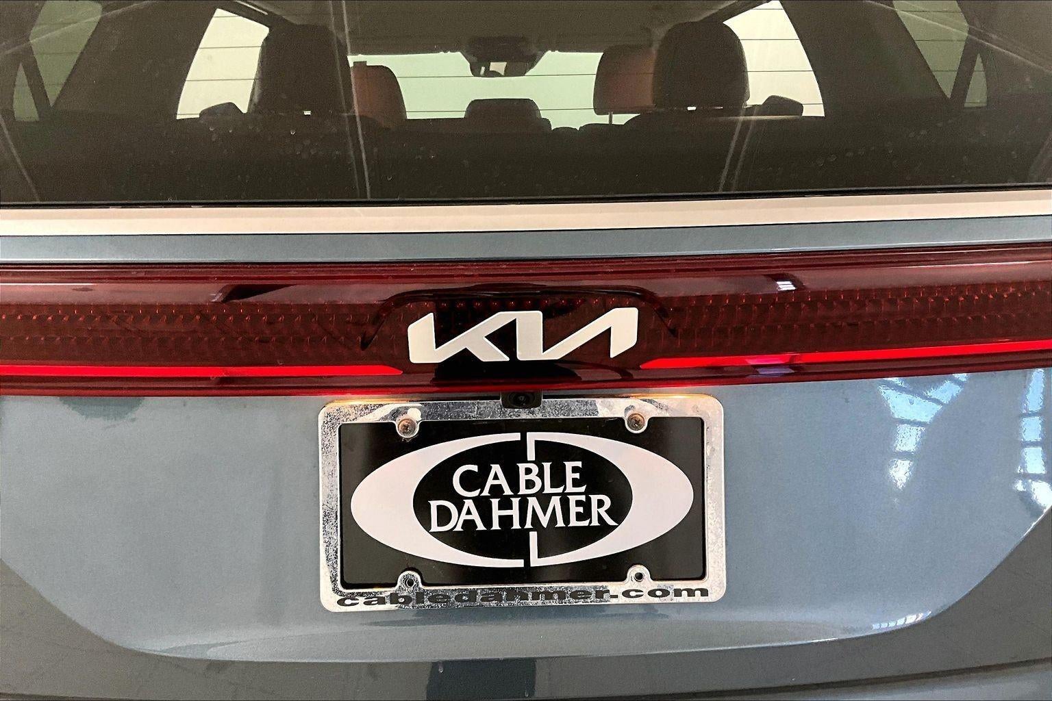 2024 Kia Carnival SX