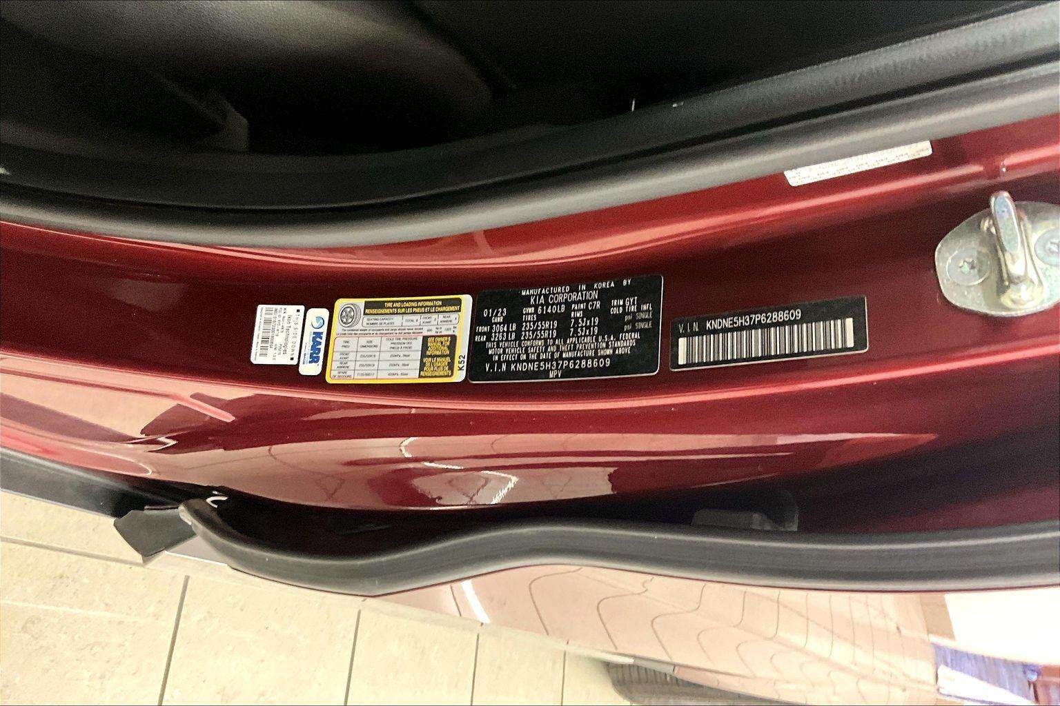 2023 Kia Carnival SX