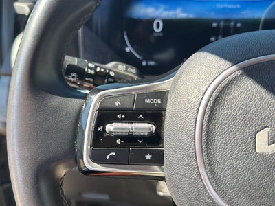 2024 Kia Carnival SX