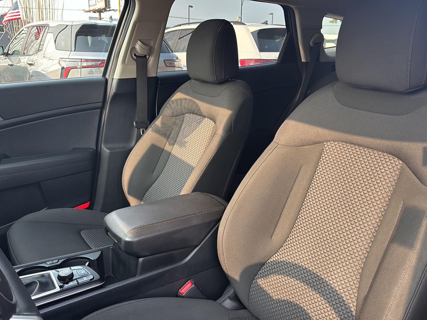 2025 Kia Sportage LX