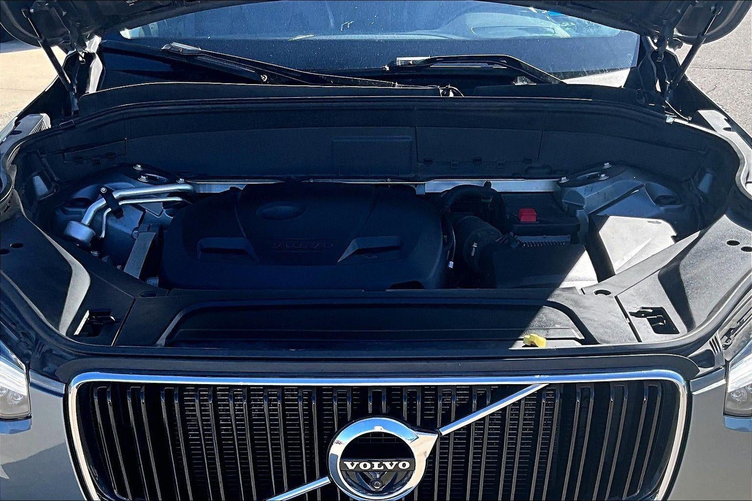 2018 Volvo XC90 Momentum