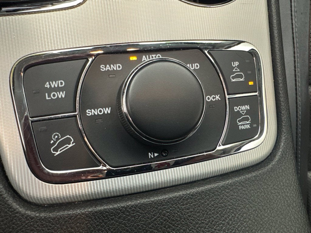 2021 Jeep Grand Cherokee Summit