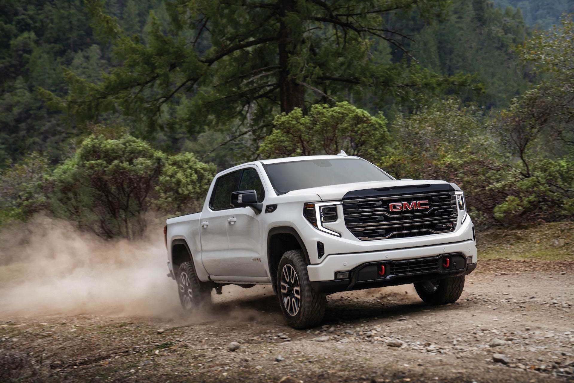New GMC Sierra 1500 AT4 white